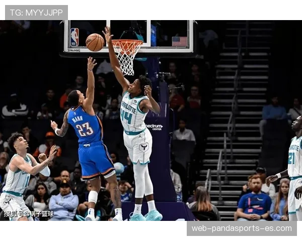 扎伊恩突破能力提升拉开内线空间，助黄蜂进攻效率明显改善