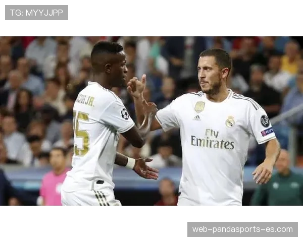 维尼修斯对阵顶级后卫的持续威胁制造方式解析